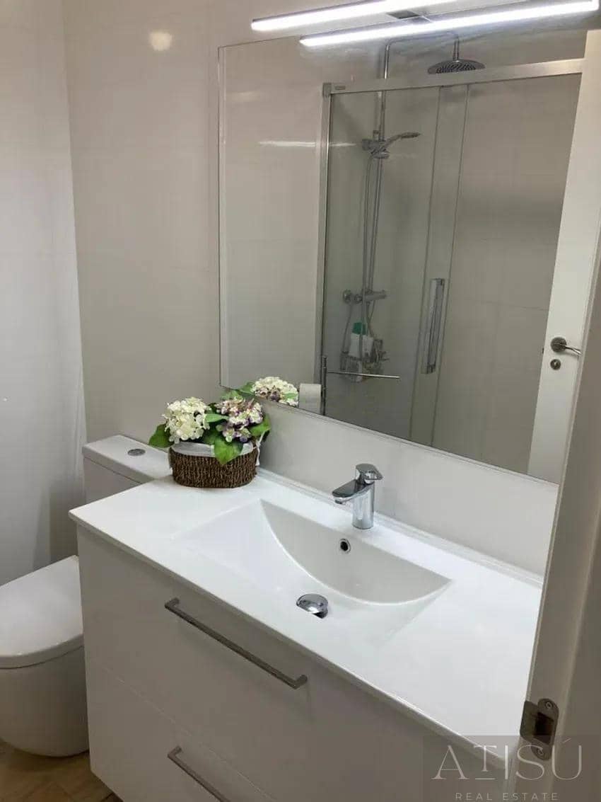 1 camera da letto Appartamento in vendita in Benidorm con piscina garage - 320.000 € (Rif: 9894817)