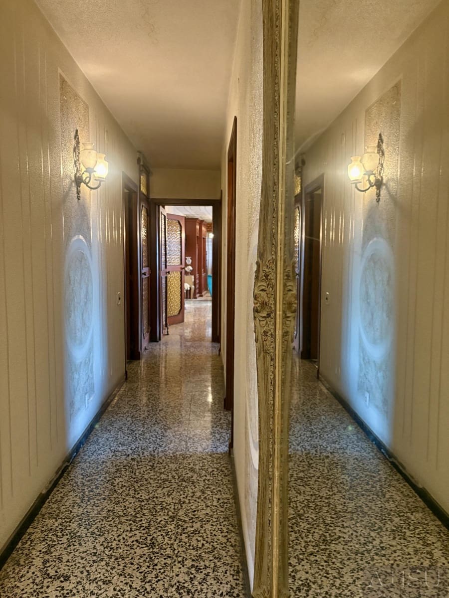6 bedroom Apartment for sale in Alicante / Alacant city - € 600,000 (Ref: 9894818)