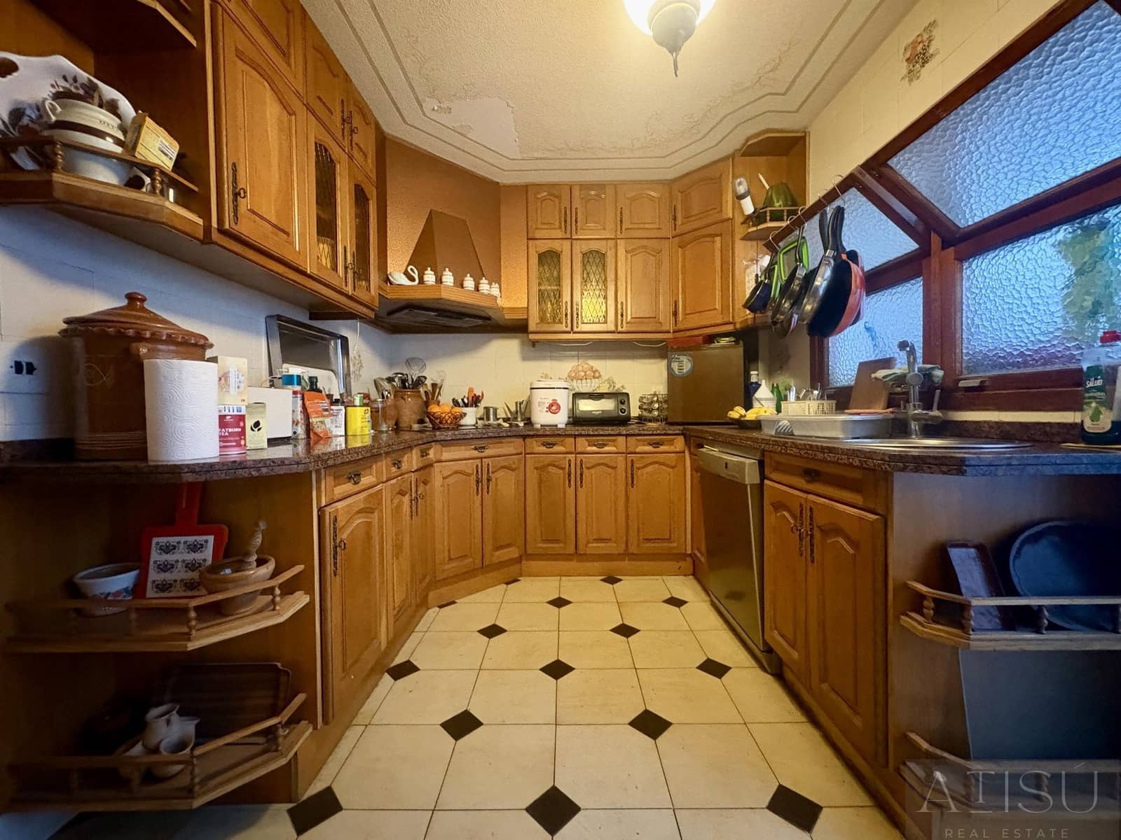 6 bedroom Apartment for sale in Alicante / Alacant city - € 600,000 (Ref: 9894818)