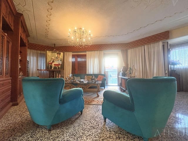 6 bedroom Apartment for sale in Mercado, Alicante / Alacant city - € 600,000 (Ref: 9894818)