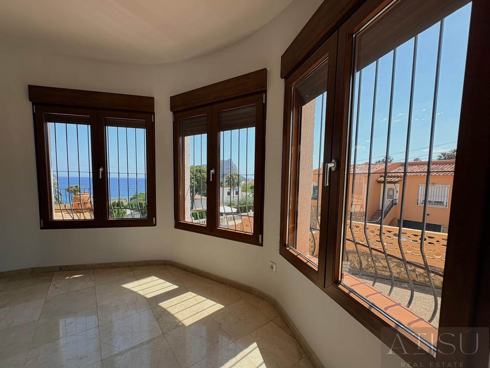 4 camera da letto Villa in vendita in Calpe / Calp con piscina garage - 1.100.000 € (Rif: 9894819)