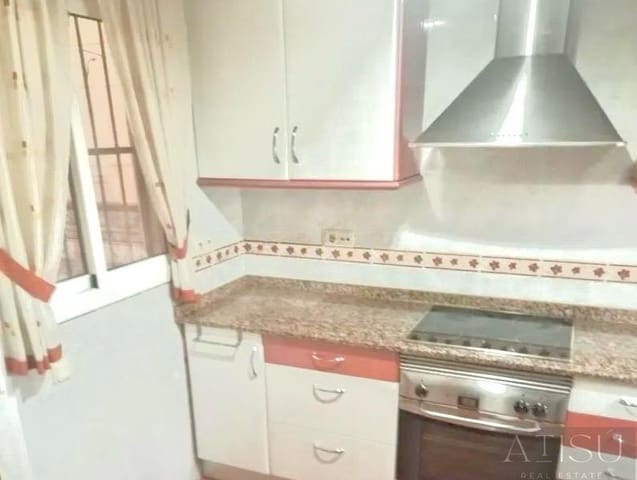 3 bedroom Flat for sale in Colonia Madrid, Benidorm with garage - € 290,000 (Ref: 9894820)