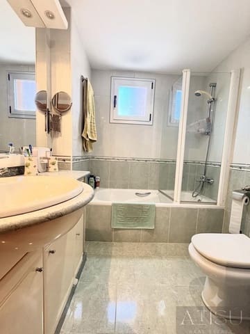 3 soveværelse Lejlighed til salg i Colonia Madrid, Benidorm med garage - € 290.000 (Ref: 9894820)