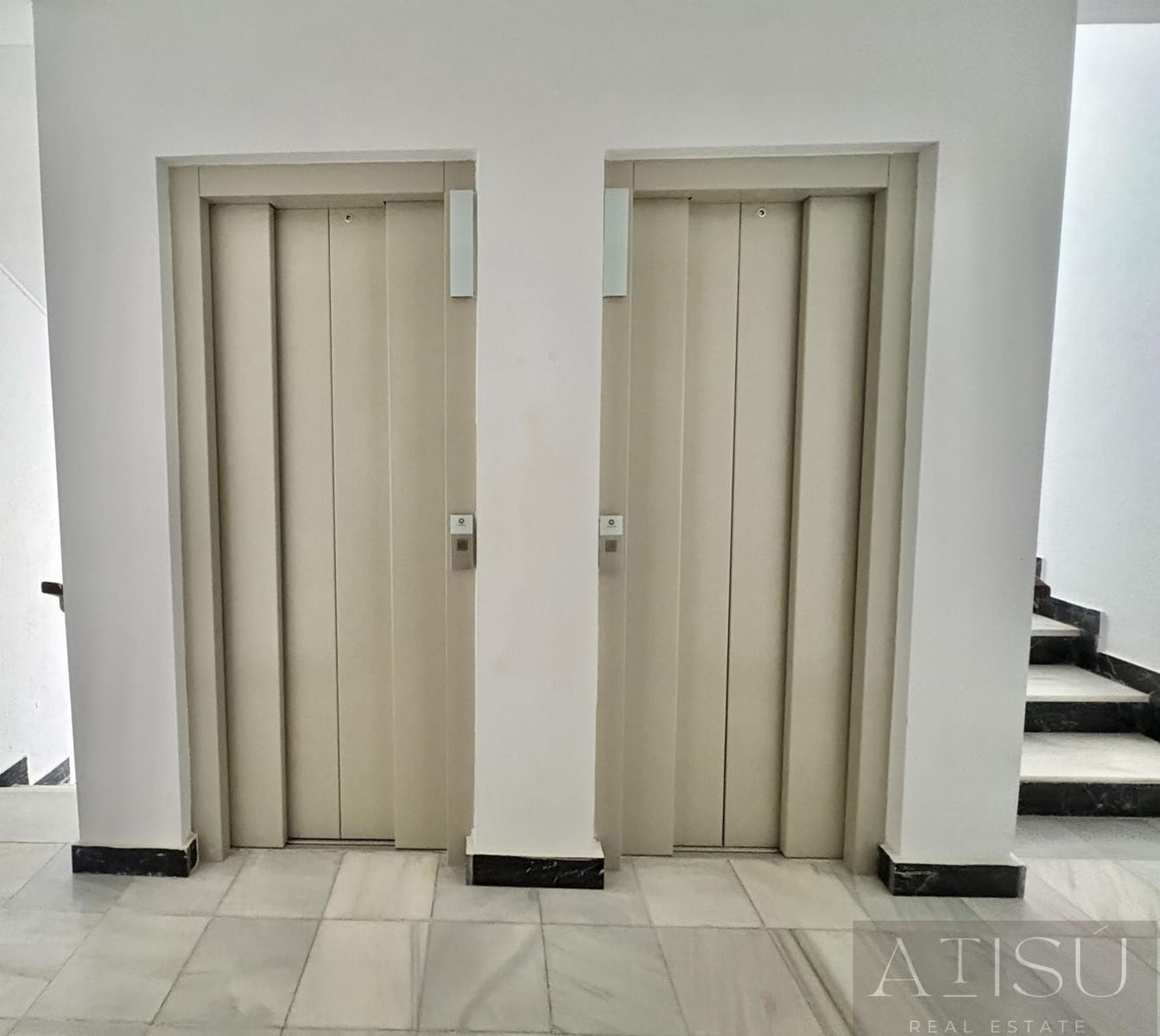 3 slaapkamer Flat te koop in Playa de Muchavista met zwembad - € 350.000 (Ref: 9894823)