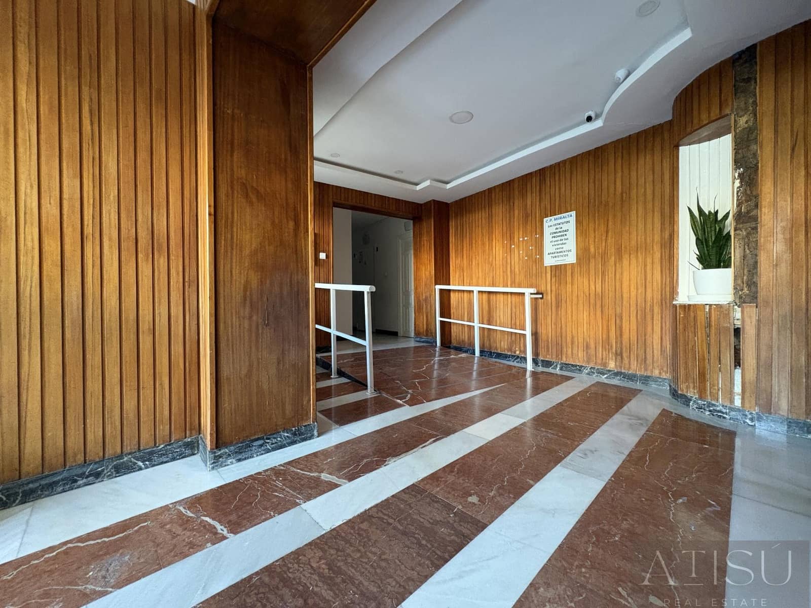 3 slaapkamer Flat te koop in Playa de Muchavista met zwembad - € 350.000 (Ref: 9894823)