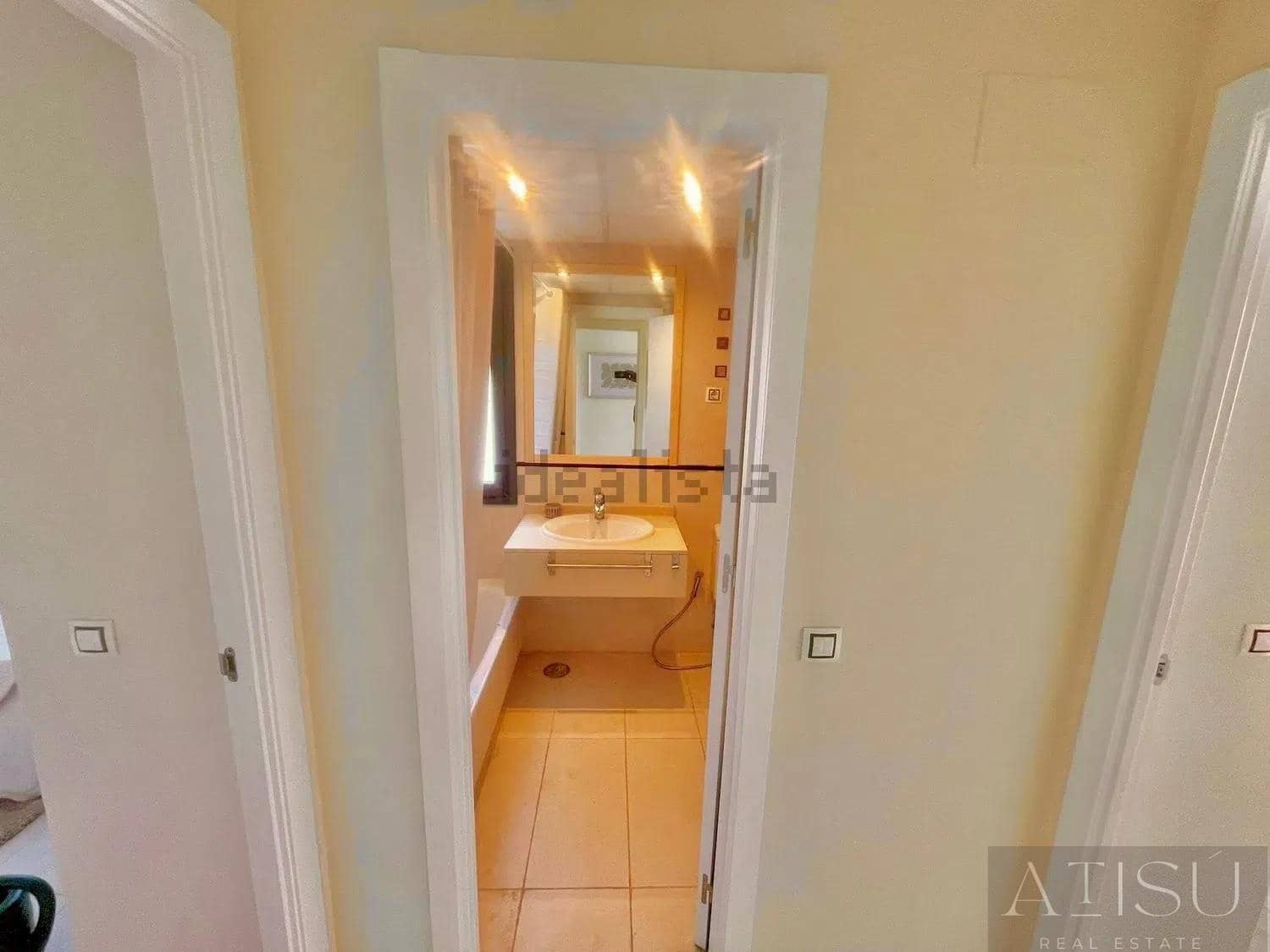Ático de 2 habitaciones en Benidorm en venta con piscina - 315.000 € (Ref: 9894826)