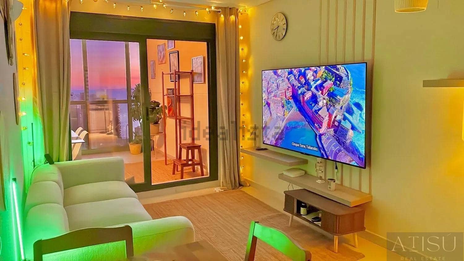 Ático de 2 habitaciones en Benidorm en venta con piscina - 315.000 € (Ref: 9894826)