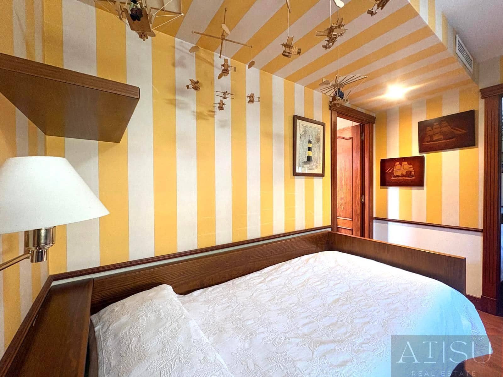 6 Zimmer Villa zu vermieten in Benidorm mit Pool - 5.500 € (Ref: 9894828)