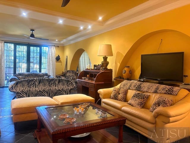 6 quarto Moradia para arrendar em Rincón Bajo, Benidorm com piscina - 5 500 € (Ref: 9894828)