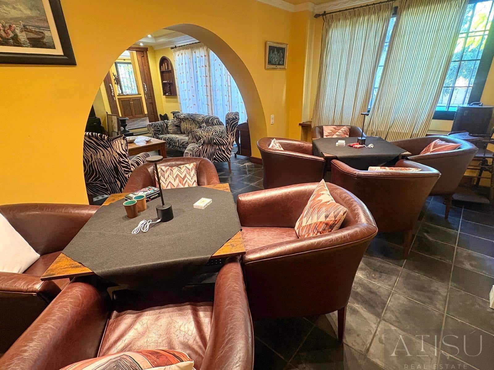 6 Zimmer Villa zu vermieten in Benidorm mit Pool - 5.500 € (Ref: 9894828)