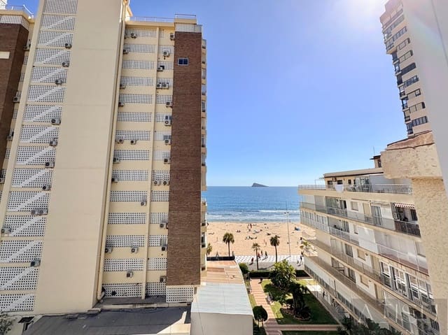 5 sovrum Takvåning till salu i Playa Levante, Benidorm med garage - 495 000 € (Ref: 9894829)