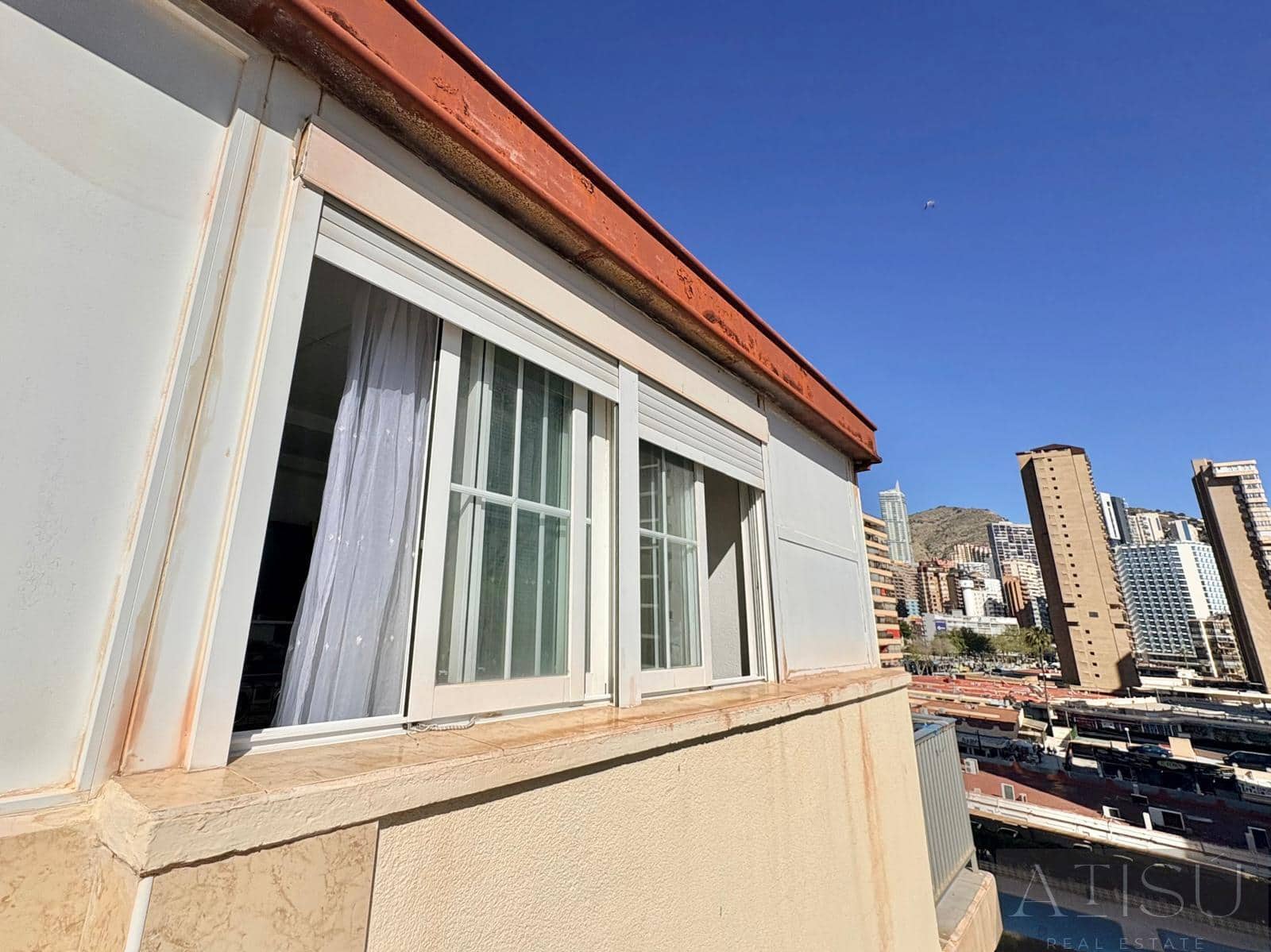 5 sovrum Takvåning till salu i Benidorm med garage - 495 000 € (Ref: 9894829)