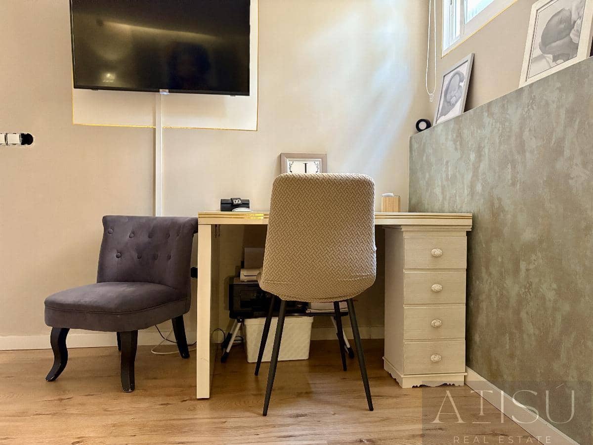4 makuuhuone Omakotitalo myytävänä paikassa Muchamiel / Mutxamel mukana uima-altaan 
autotalli - 345 000 € (Ref: 9894831)