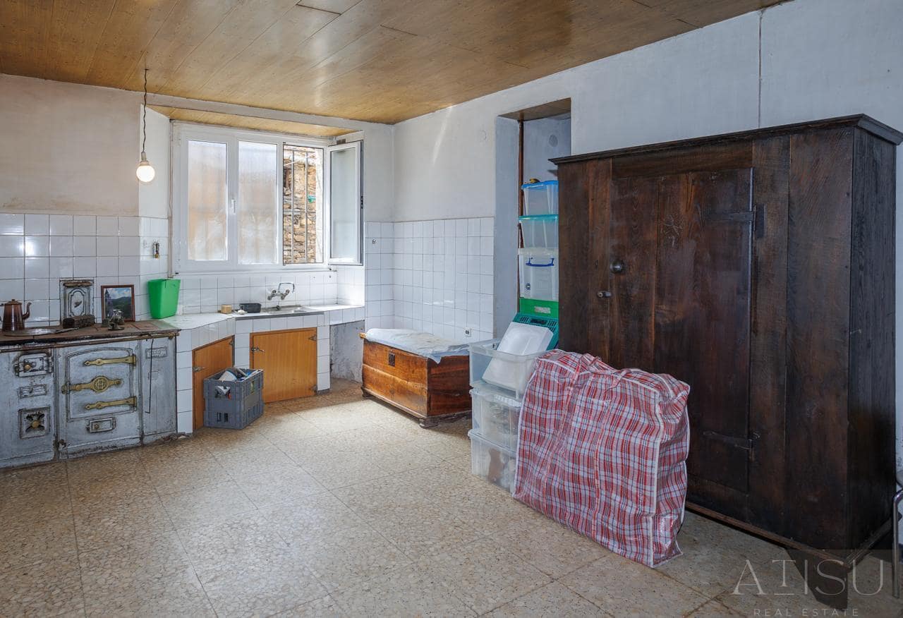 12 bedroom Finca/Country House for sale in A Pontenova with garage - € 1,600,000 (Ref: 9894833)