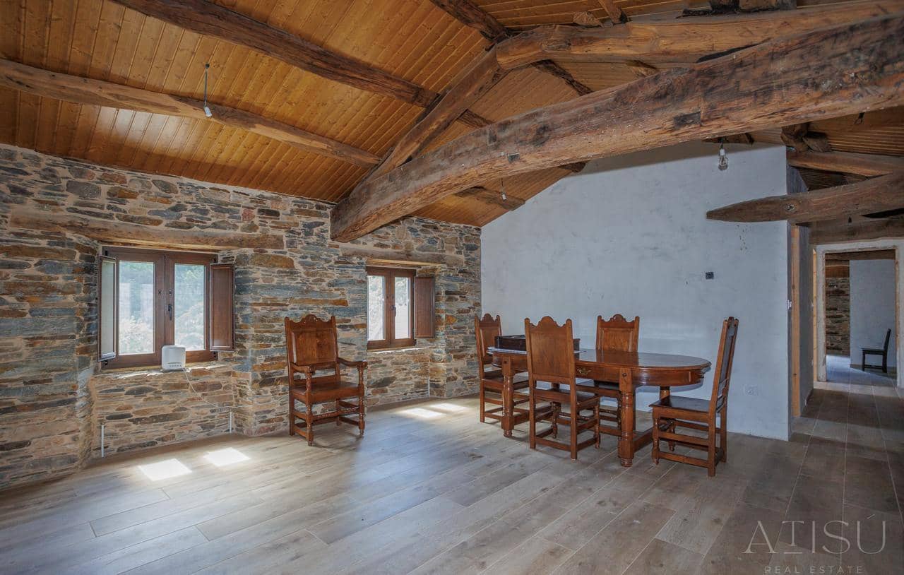 12 bedroom Finca/Country House for sale in A Pontenova with garage - € 1,600,000 (Ref: 9894833)