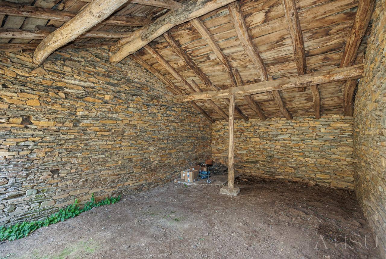 12 bedroom Finca/Country House for sale in A Pontenova with garage - € 1,600,000 (Ref: 9894833)