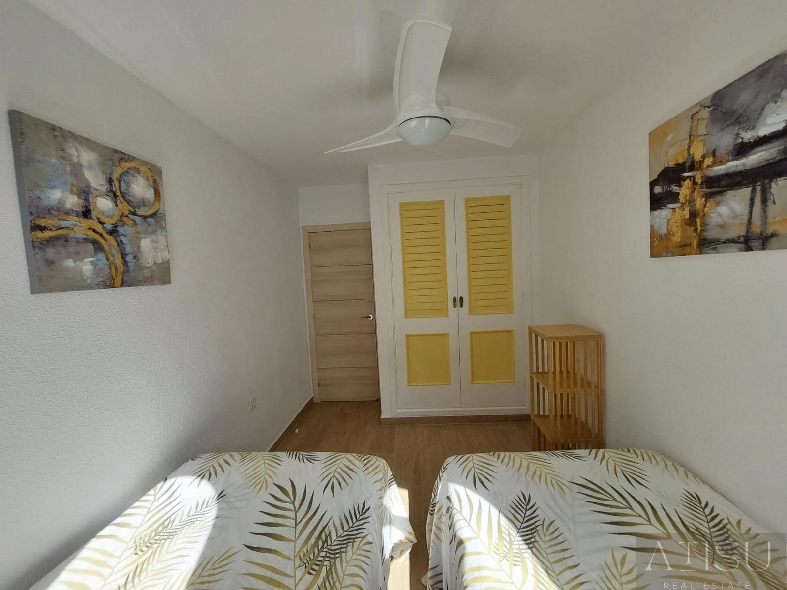 Pareado de 2 habitaciones en El Campello en venta con piscina garaje - 290.000 € (Ref: 9899973)