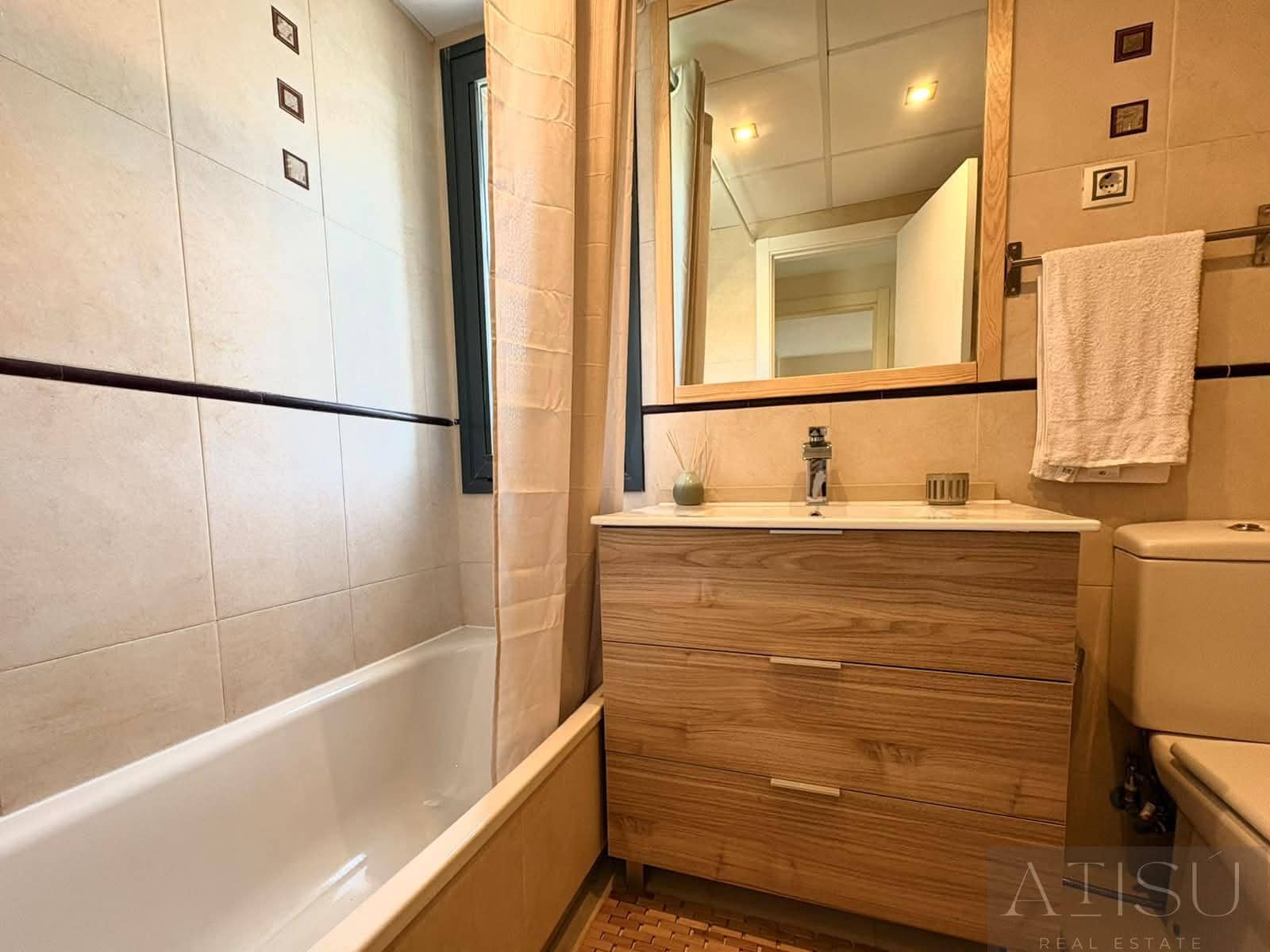 2 chambre Appartement à vendre à Benidorm avec piscine garage - 314 000 € (Ref: 9912241)