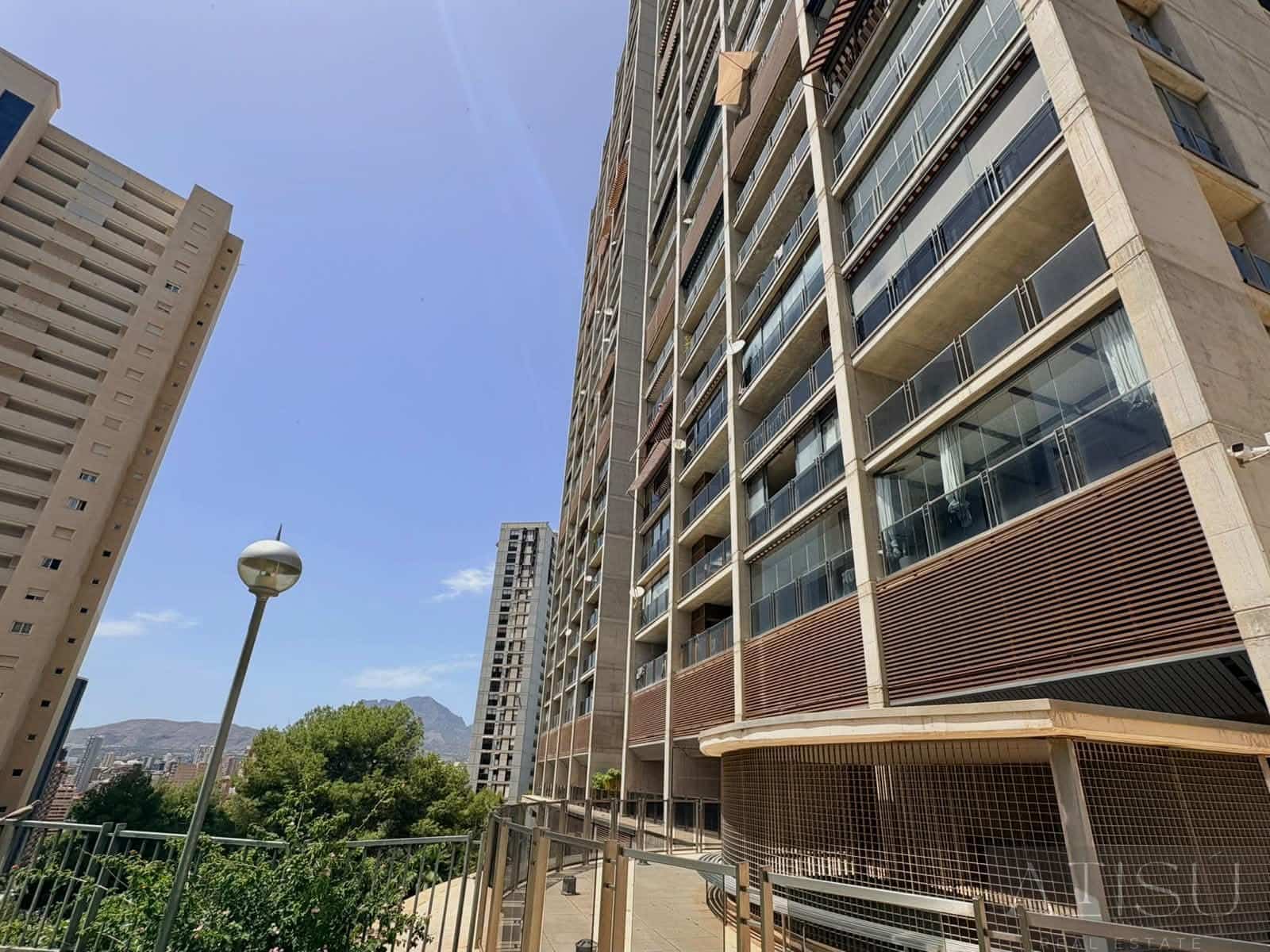 2 chambre Appartement à vendre à Benidorm avec piscine garage - 314 000 € (Ref: 9912241)