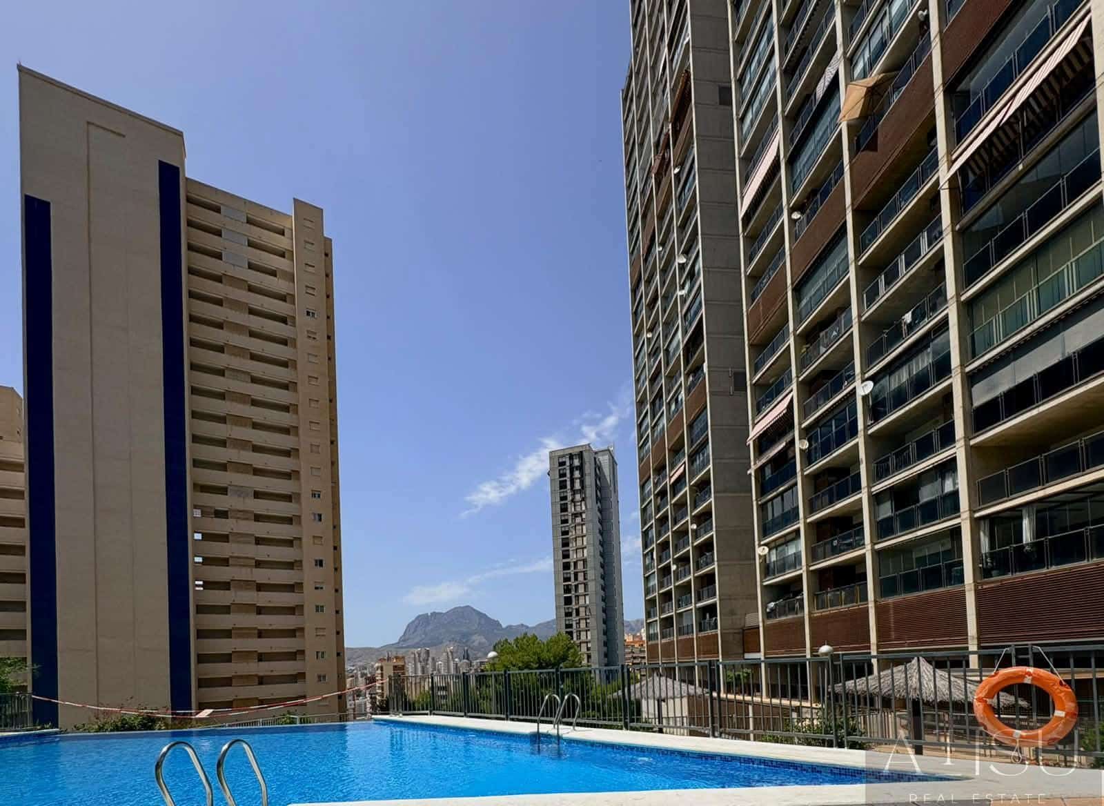 2 chambre Appartement à vendre à Benidorm avec piscine garage - 314 000 € (Ref: 9912241)