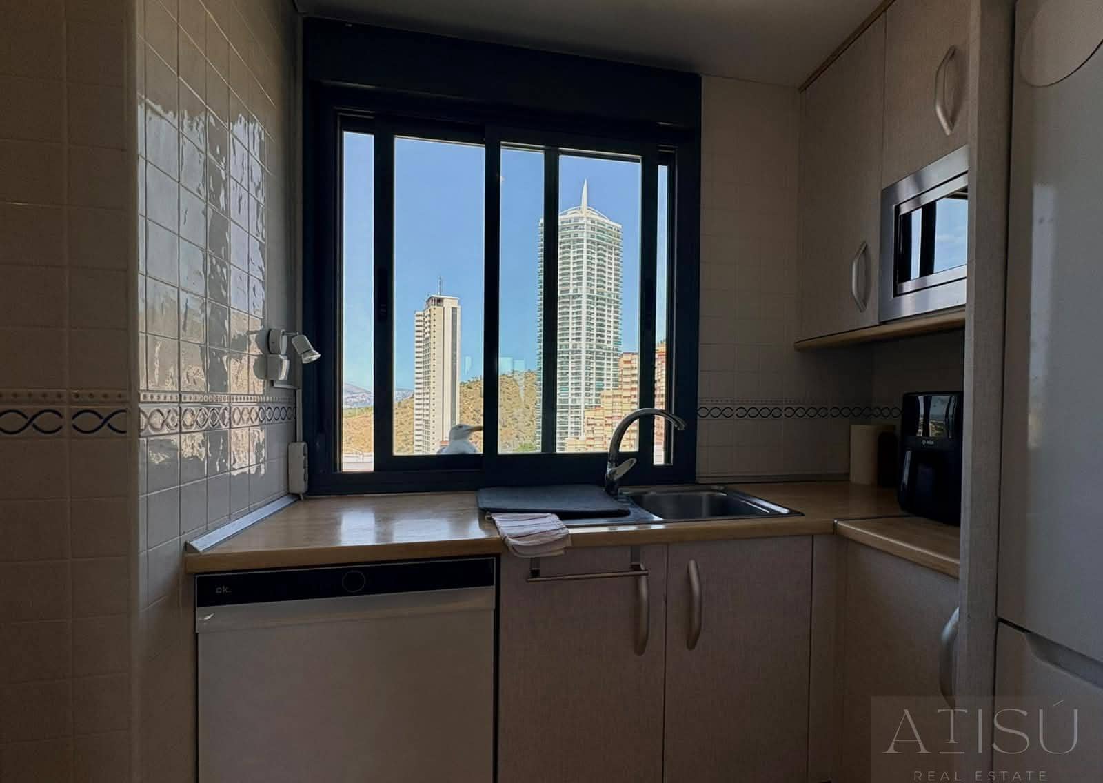 2 soverom Leilighet til salgs i Benidorm med svømmebasseng garasje - € 314 000 (Ref: 9912241)
