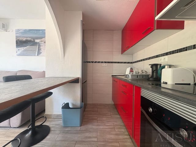 3 makuuhuone Bungalow vuokrattavana paikassa El Campello mukana uima-altaan 
autotalli - 1 600 € (Ref: 9914999)