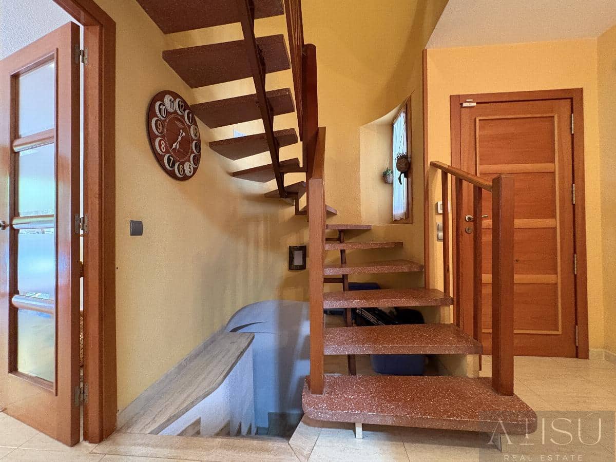 5 Zimmer Doppelhaus zu vermieten in Alicante / Alacant Stadt mit Pool Garage - 2.500 € (Ref: 9919081)