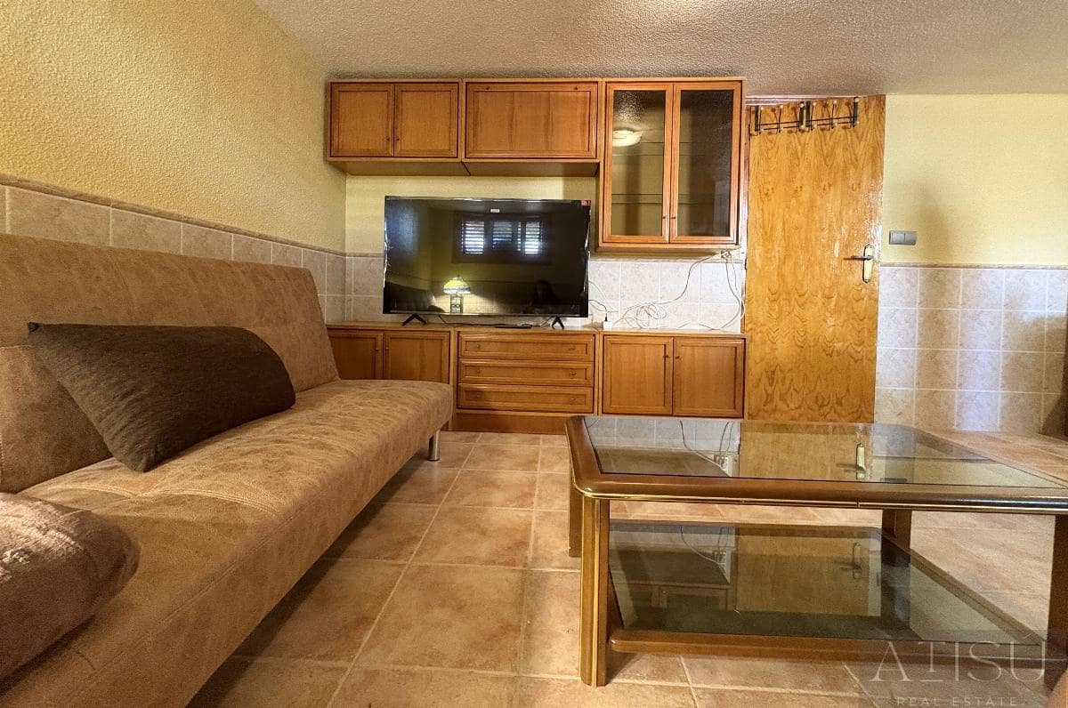 5 Zimmer Doppelhaus zu vermieten in Alicante / Alacant Stadt mit Pool Garage - 2.500 € (Ref: 9919081)