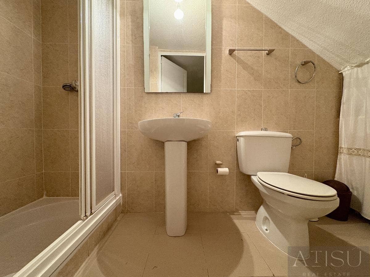 5 Zimmer Doppelhaus zu vermieten in Alicante / Alacant Stadt mit Pool Garage - 2.500 € (Ref: 9919081)