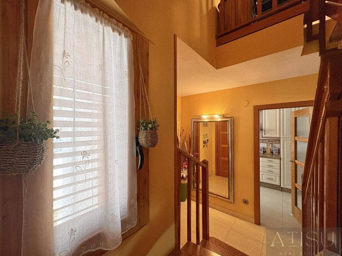 5 Zimmer Doppelhaus zu vermieten in Alicante / Alacant Stadt mit Pool Garage - 2.500 € (Ref: 9919081)