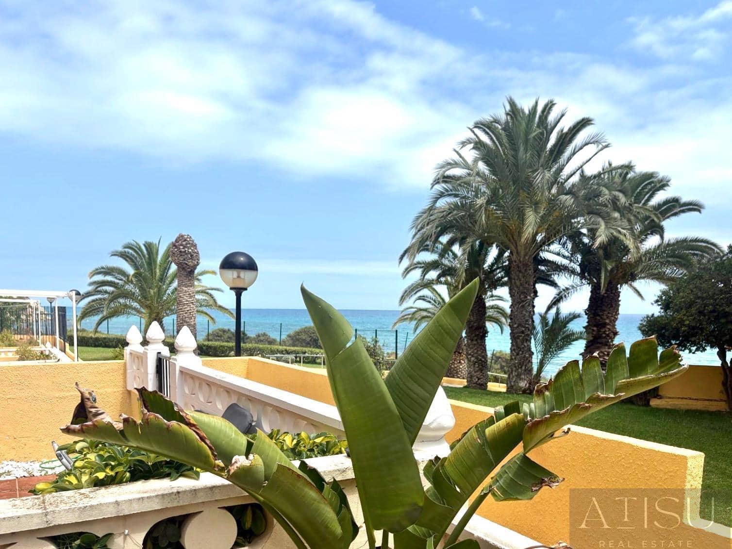 2 makuuhuone Bungalow vuokrattavana paikassa El Campello mukana uima-altaan 
autotalli - 1 600 € (Ref: 9919082)