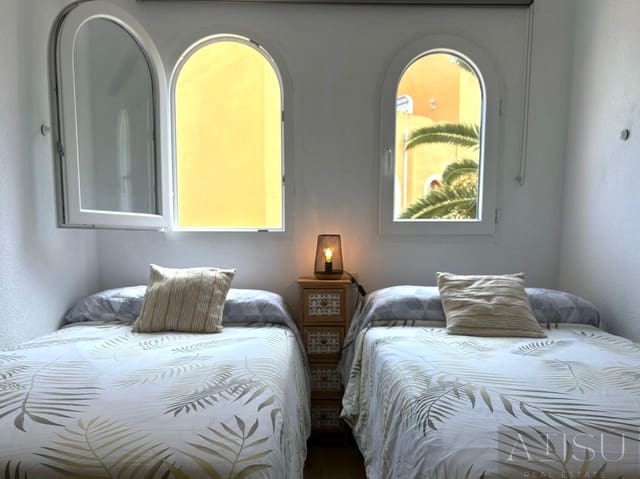 2 makuuhuone Bungalow vuokrattavana paikassa El Campello mukana uima-altaan 
autotalli - 1 600 € (Ref: 9919082)