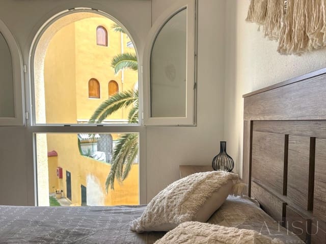 2 makuuhuone Bungalow vuokrattavana paikassa El Campello mukana uima-altaan 
autotalli - 1 600 € (Ref: 9919082)