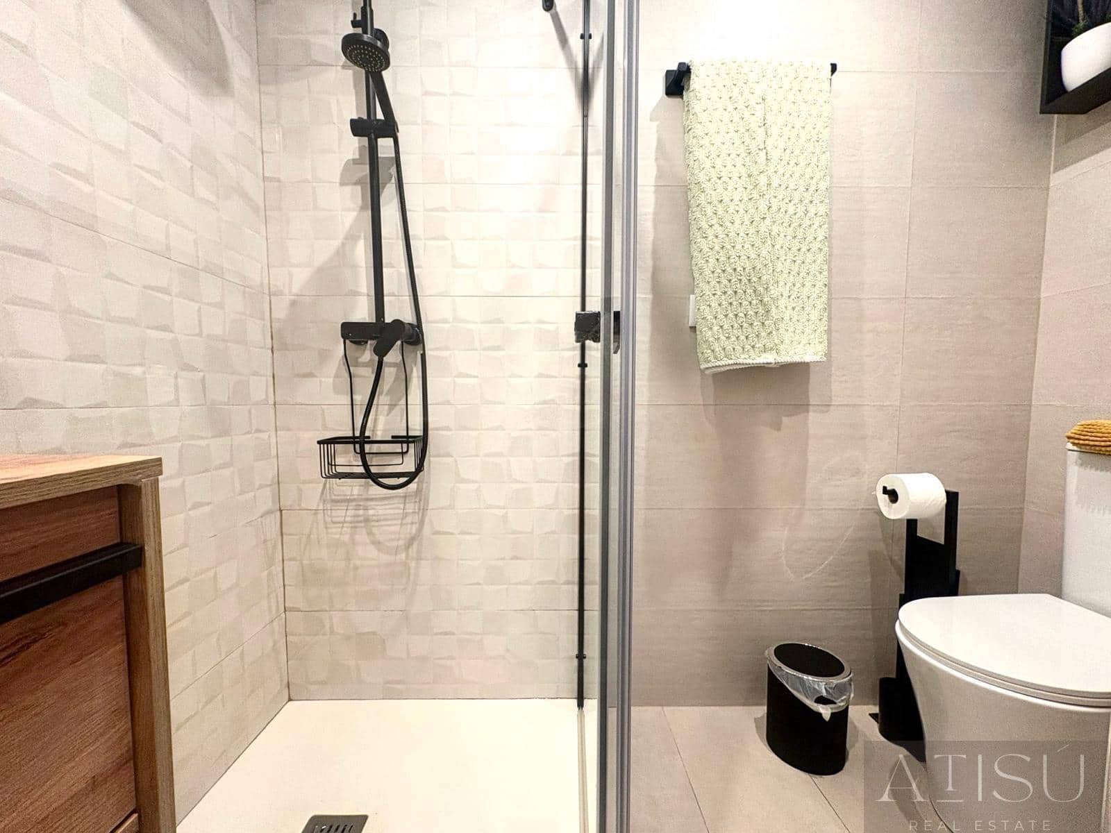 2 makuuhuone Bungalow vuokrattavana paikassa El Campello mukana uima-altaan 
autotalli - 1 600 € (Ref: 9919082)