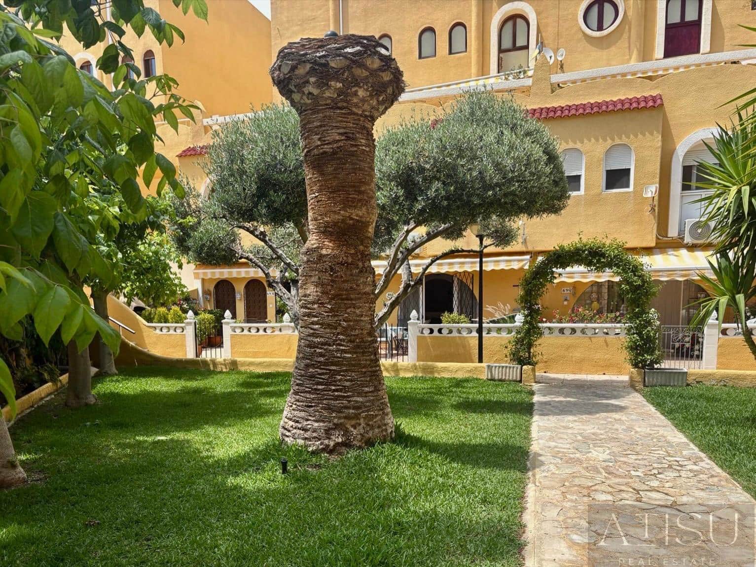 2 makuuhuone Bungalow vuokrattavana paikassa El Campello mukana uima-altaan 
autotalli - 1 600 € (Ref: 9919082)