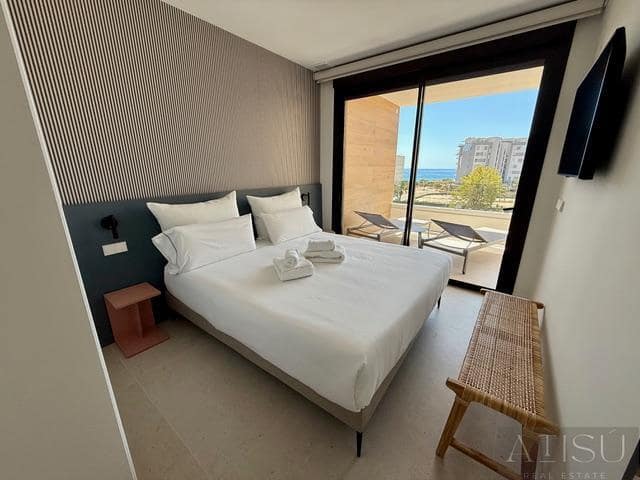 3 sypialnia Penthouse na sprzedaż w Montiboli z basenem garażem - 585 000 € (Ref: 9932395)