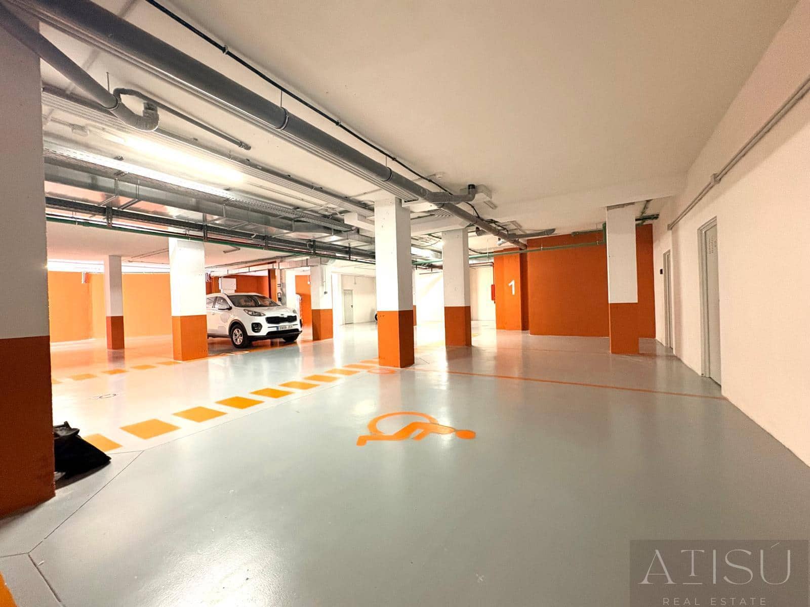 3 sypialnia Penthouse na sprzedaż w Montiboli z basenem garażem - 585 000 € (Ref: 9932395)
