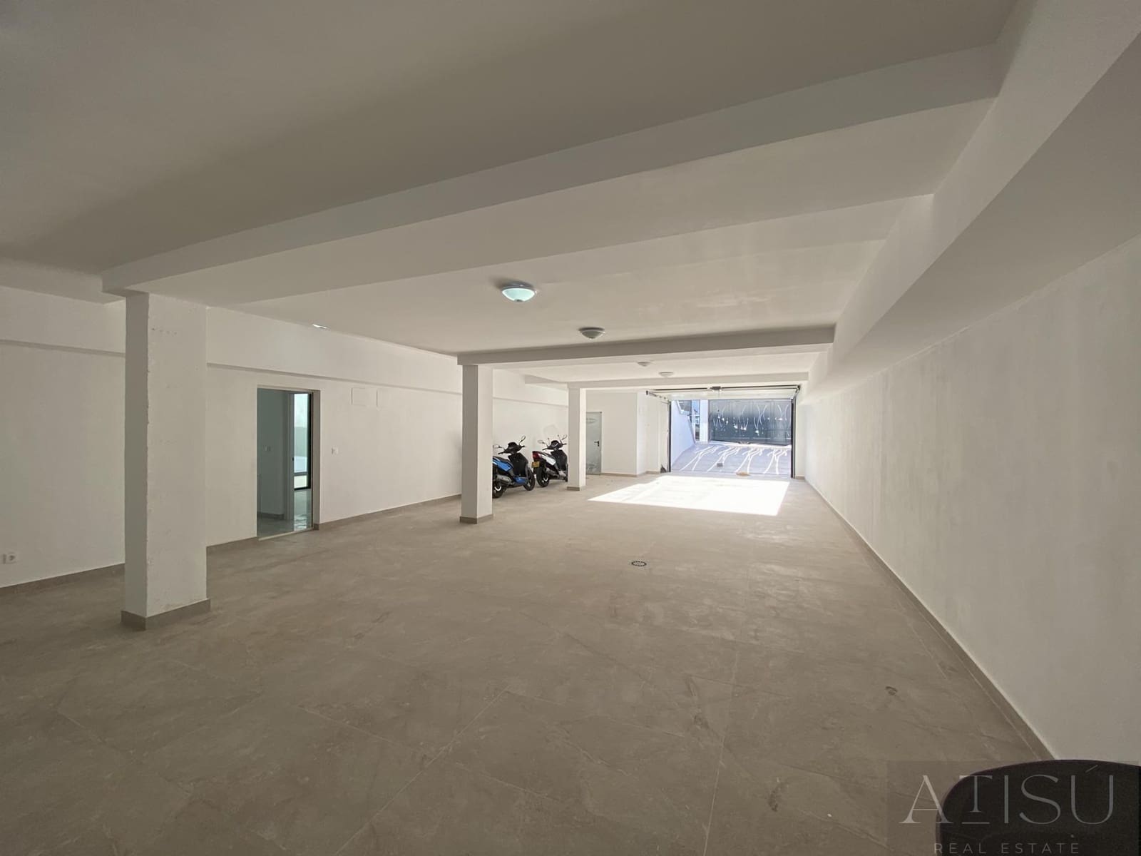 6 bedroom Villa for sale in Finestrat with pool garage - € 1,700,000 (Ref: 9937313)