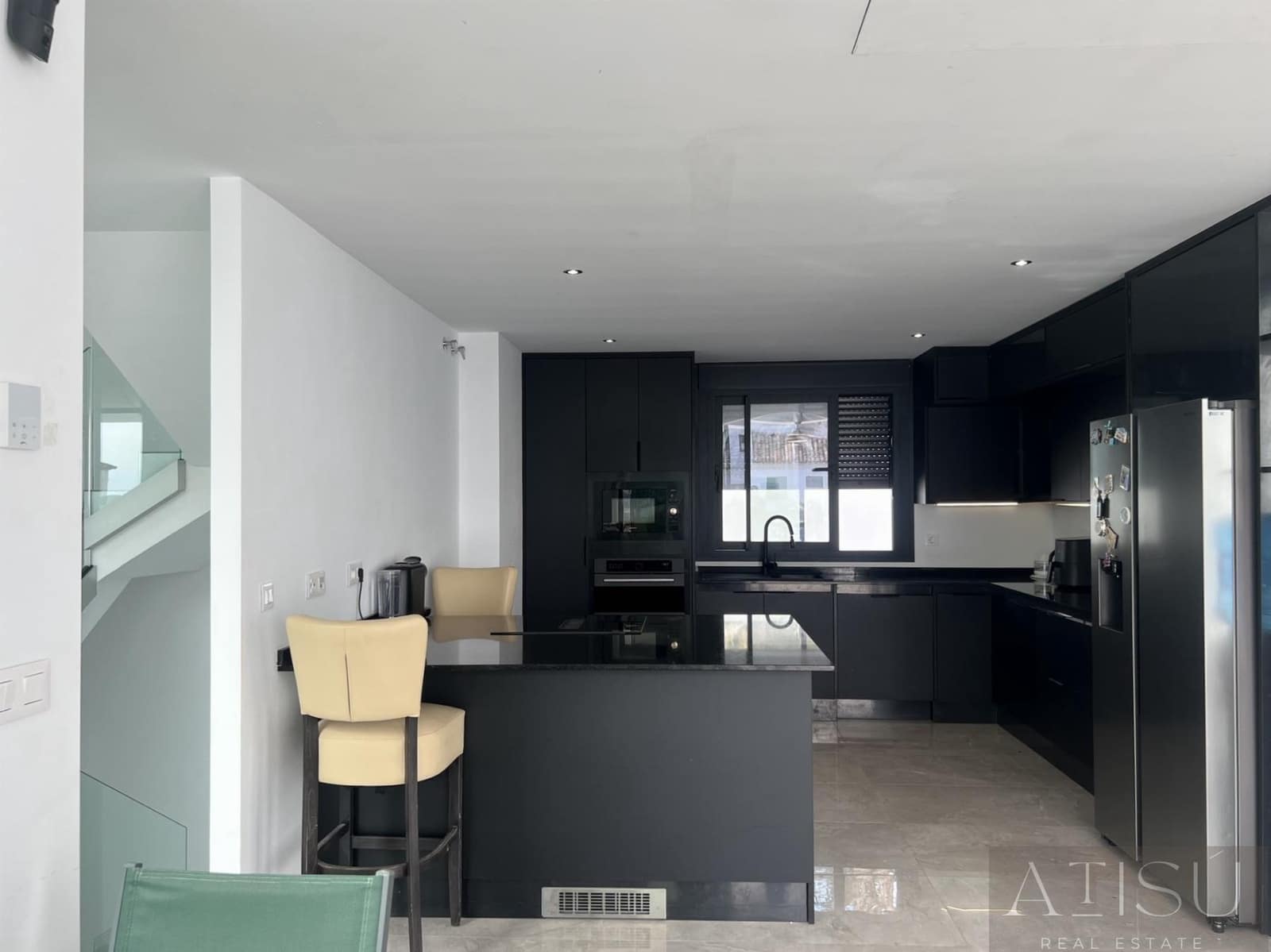 6 bedroom Villa for sale in Finestrat with pool garage - € 1,700,000 (Ref: 9937313)