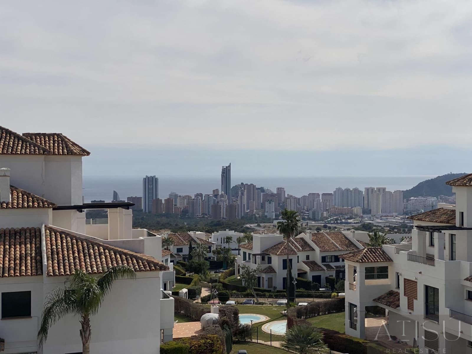 6 bedroom Villa for sale in Finestrat with pool garage - € 1,700,000 (Ref: 9937313)