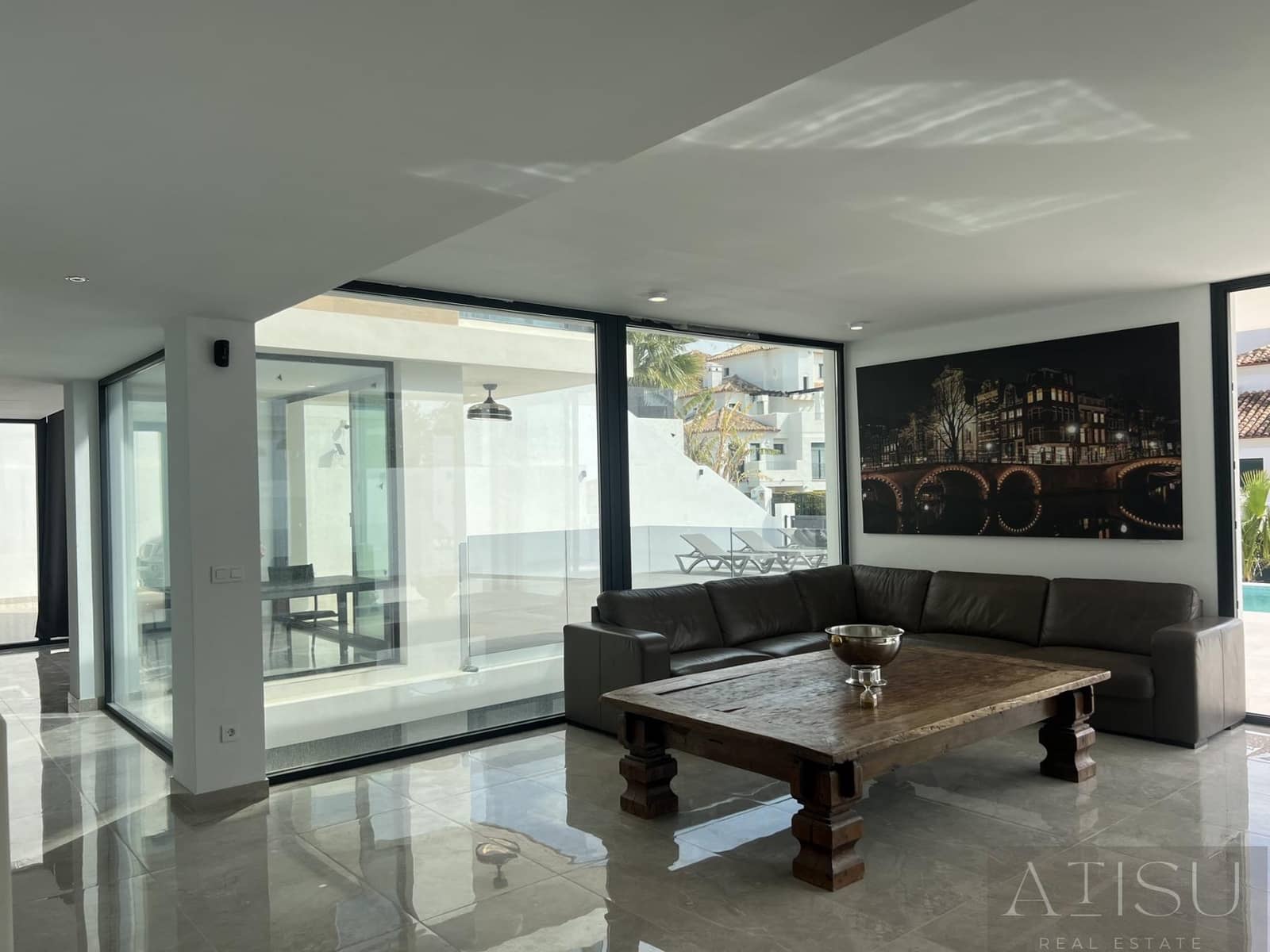 6 bedroom Villa for sale in Finestrat with pool garage - € 1,700,000 (Ref: 9937313)
