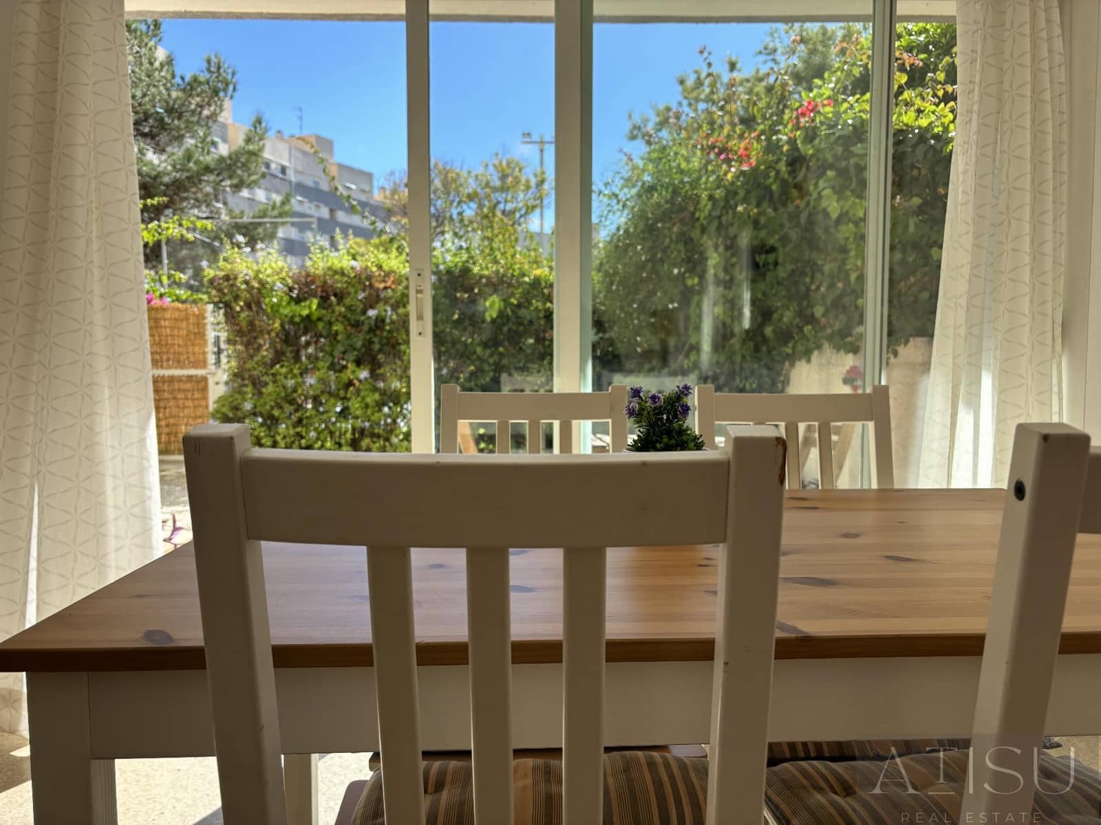 Appartement de 2 chambres à louer à El Campello avec piscine garage - 2 000 € (Ref: 9964517)