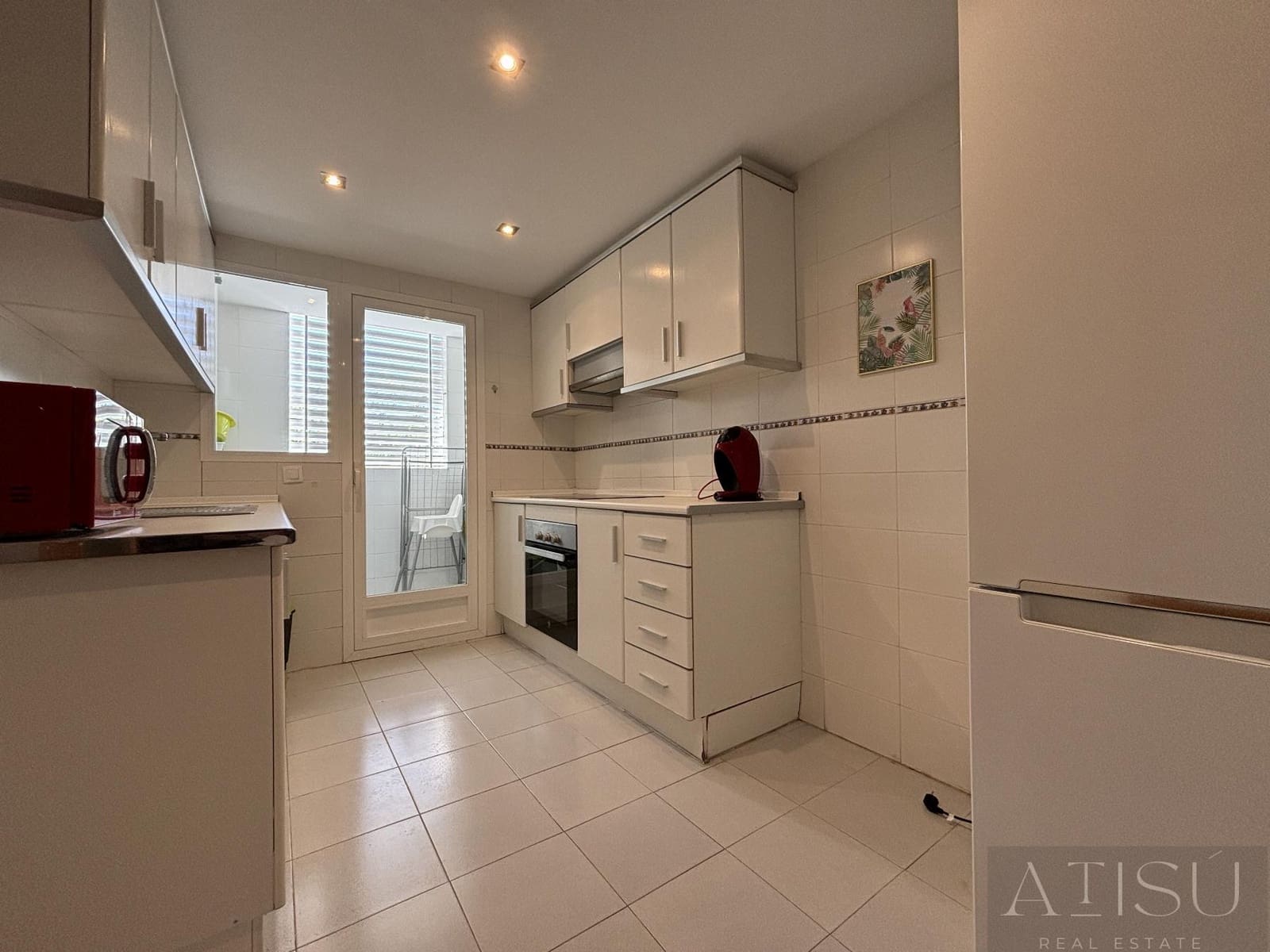Appartement de 2 chambres à louer à El Campello avec piscine garage - 2 000 € (Ref: 9964517)