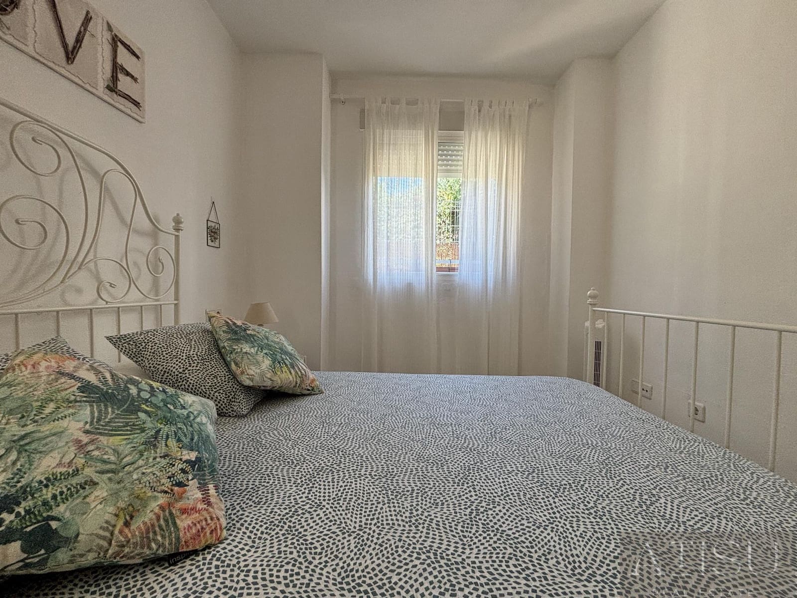 Appartement de 2 chambres à louer à El Campello avec piscine garage - 2 000 € (Ref: 9964517)