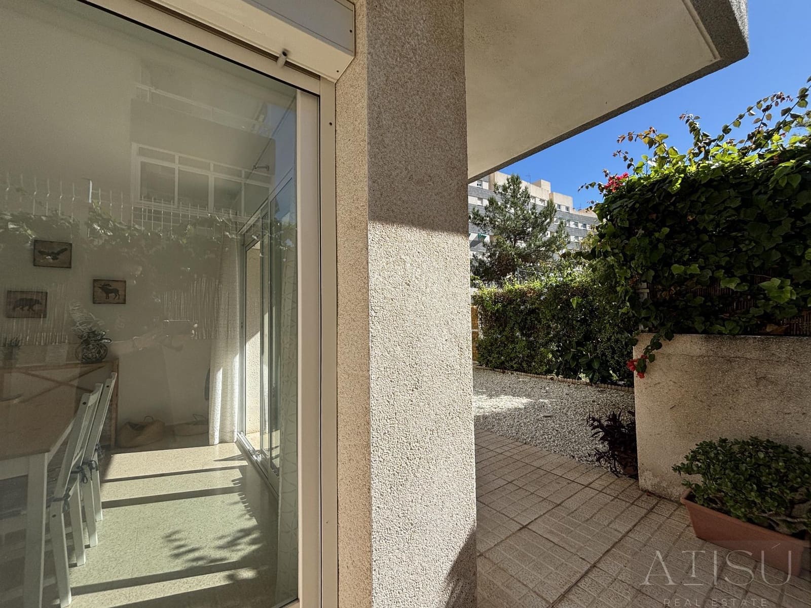 Appartement de 2 chambres à louer à El Campello avec piscine garage - 2 000 € (Ref: 9964517)