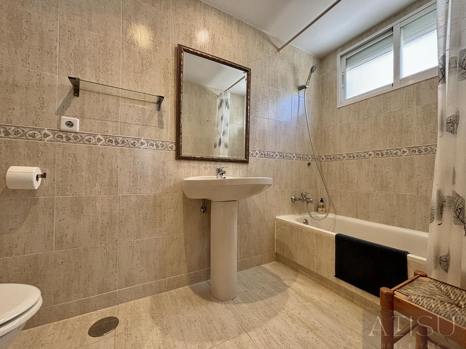 Appartement de 2 chambres à louer à El Campello avec piscine garage - 2 000 € (Ref: 9964517)