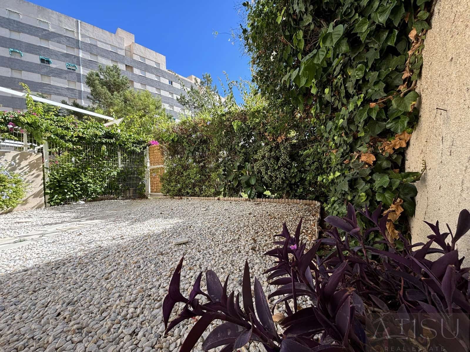 Appartement de 2 chambres à louer à El Campello avec piscine garage - 2 000 € (Ref: 9964517)