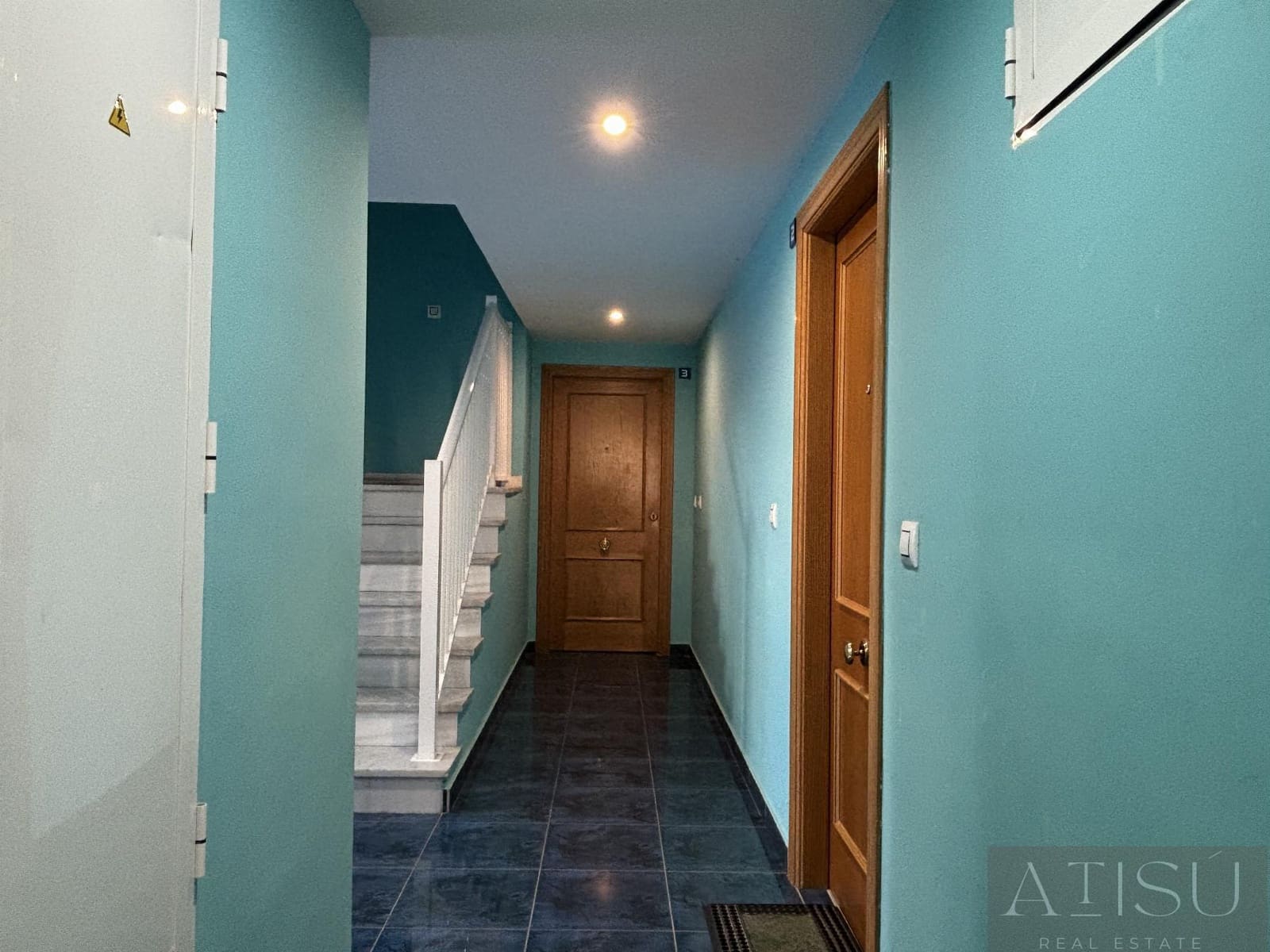 Appartement de 2 chambres à louer à El Campello avec piscine garage - 2 000 € (Ref: 9964517)