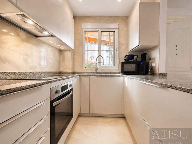 4 soveværelse Villa til salg i Busot med swimmingpool garage - € 360.000 (Ref: 9965938)