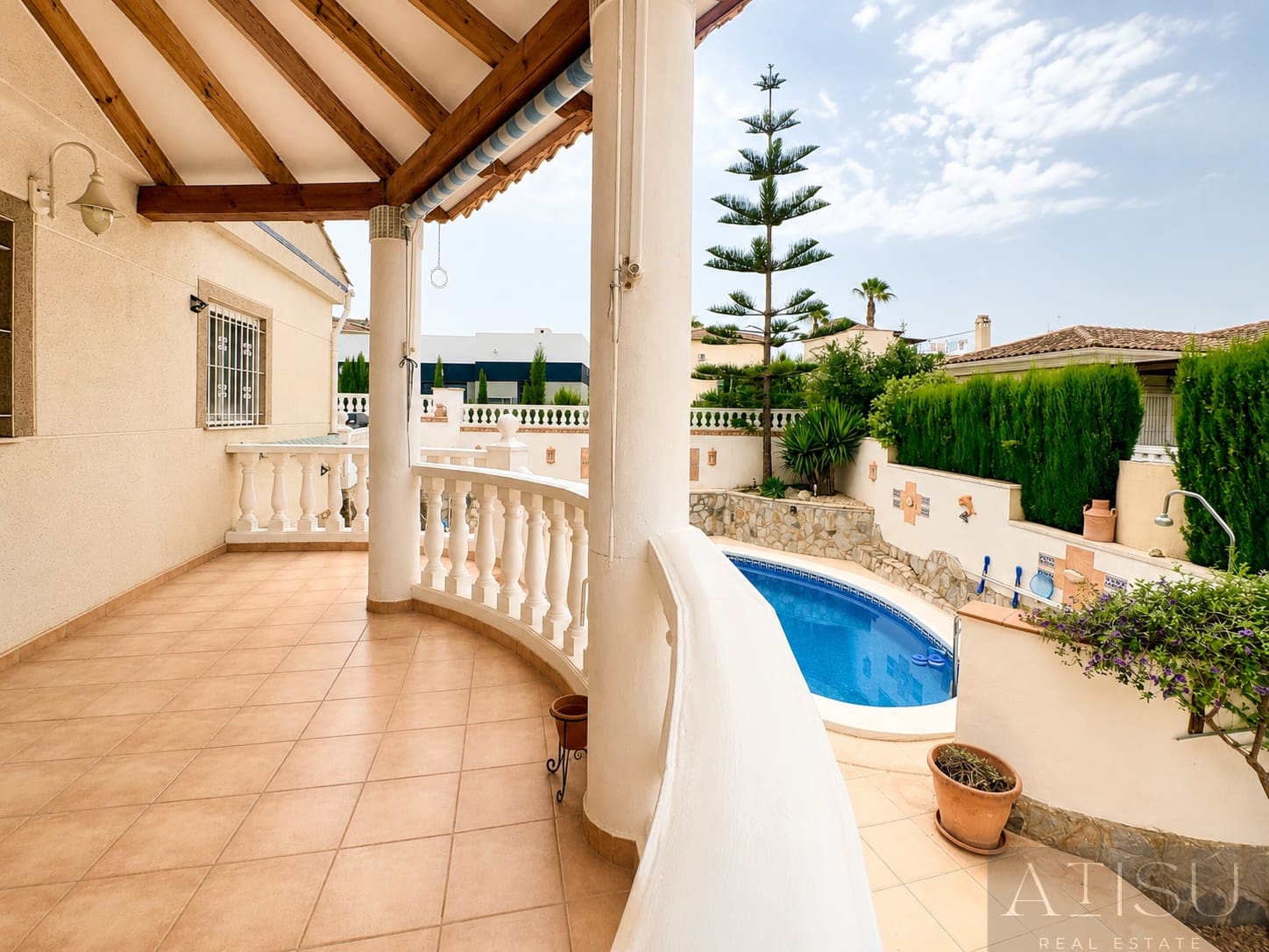 4 slaapkamer Villa te koop in Busot met zwembad garage - € 360.000 (Ref: 9979125)